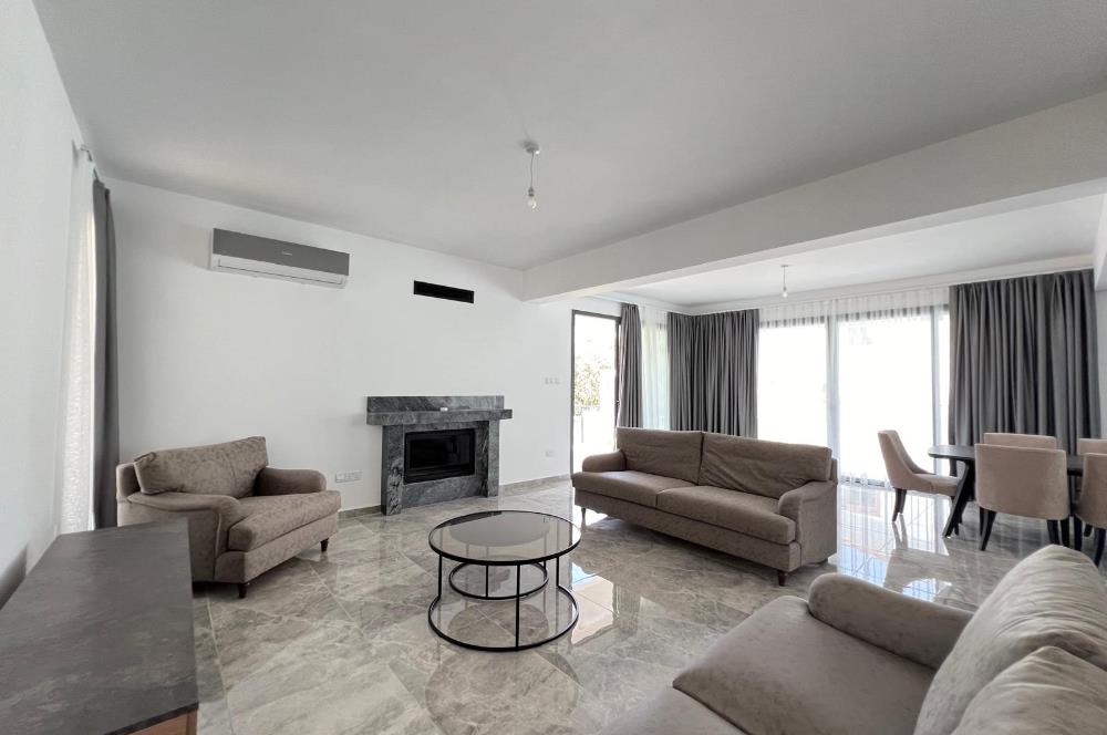 Girne Çatalköyde satılık lux 5+1 villa