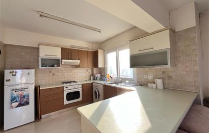 Kiralık 2+1 daire Girne merkez deniz manzaralı