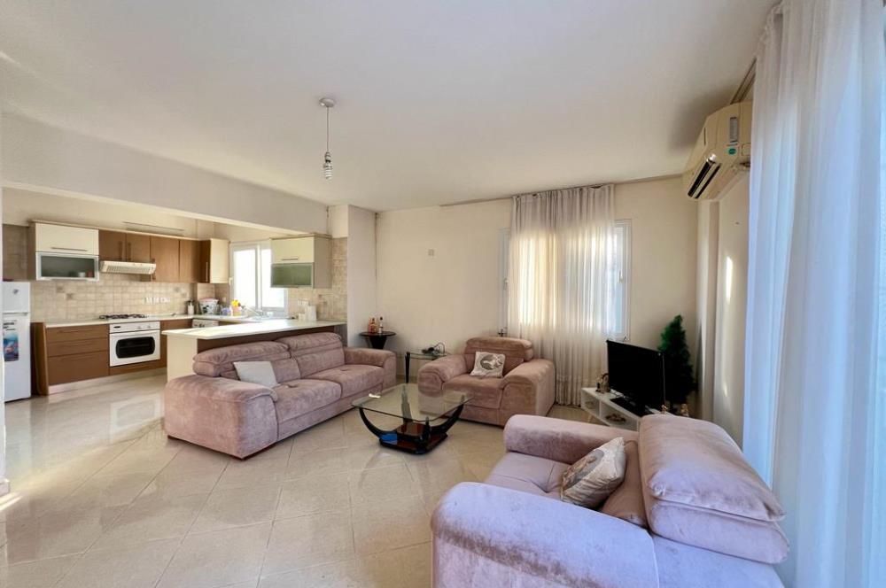 2+1 flat for rent with amazing sea view / Kyrenia city center