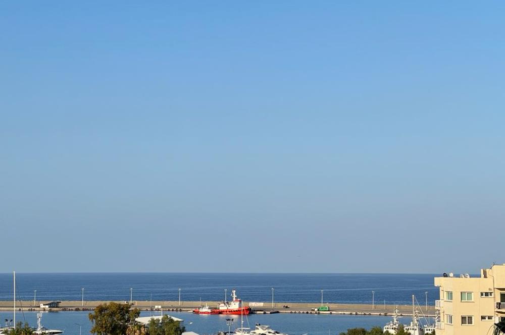 2+1 flat for rent with amazing sea view / Kyrenia city center