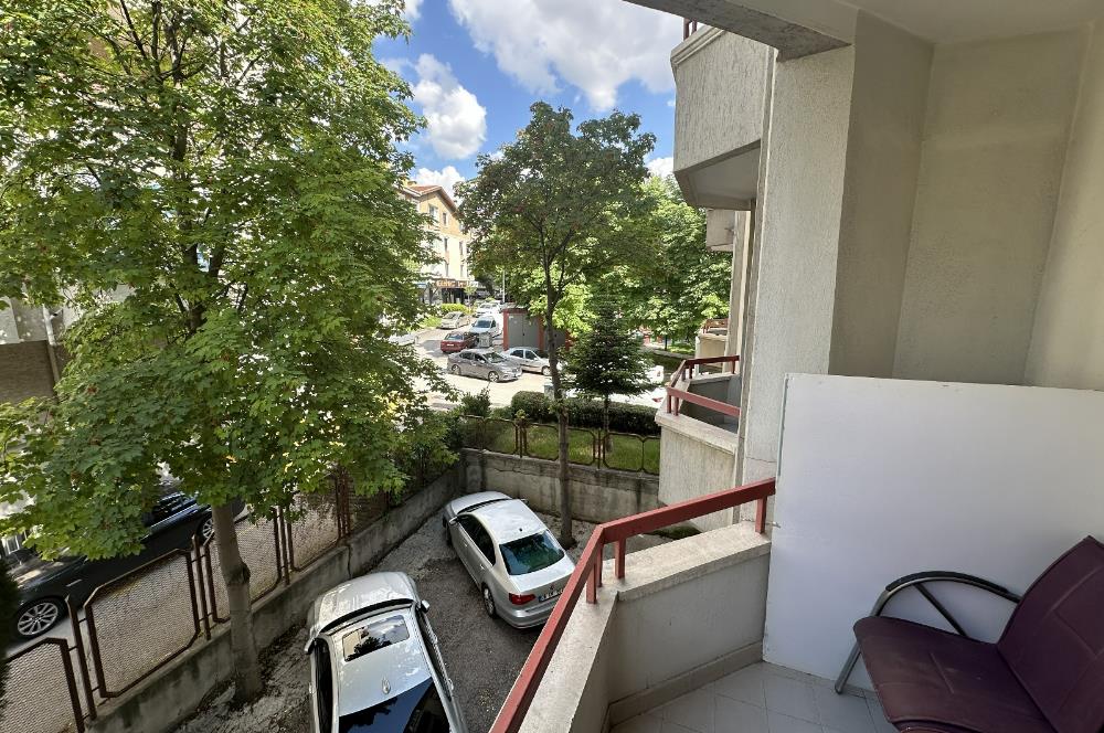 Balgat Ceyhun Atuf Kansu Cd. Köşe Başı İlk Apartman Satılık 3+1