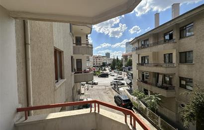 Balgat Ceyhun Atuf Kansu Cd. Köşe Başı İlk Apartman Satılık 3+1