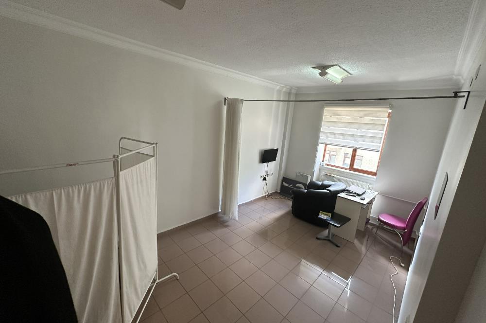 Balgat Ceyhun Atuf Kansu Cd. Köşe Başı İlk Apartman Satılık 3+1