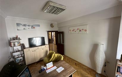 Balgat Ceyhun Atuf Kansu Cd. Köşe Başı İlk Apartman Satılık 3+1