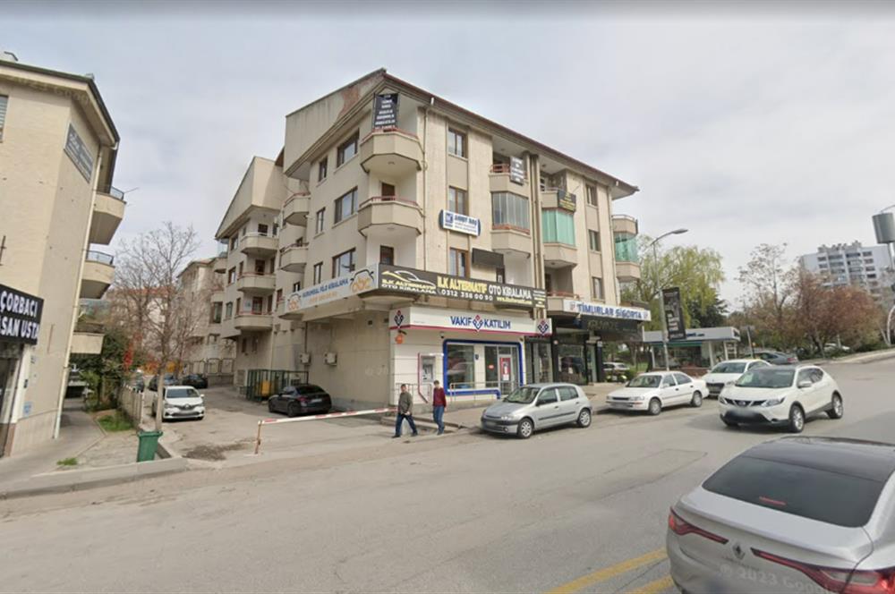 Balgat Ceyhun Atuf Kansu Cd. Köşe Başı İlk Apartman Satılık 3+1