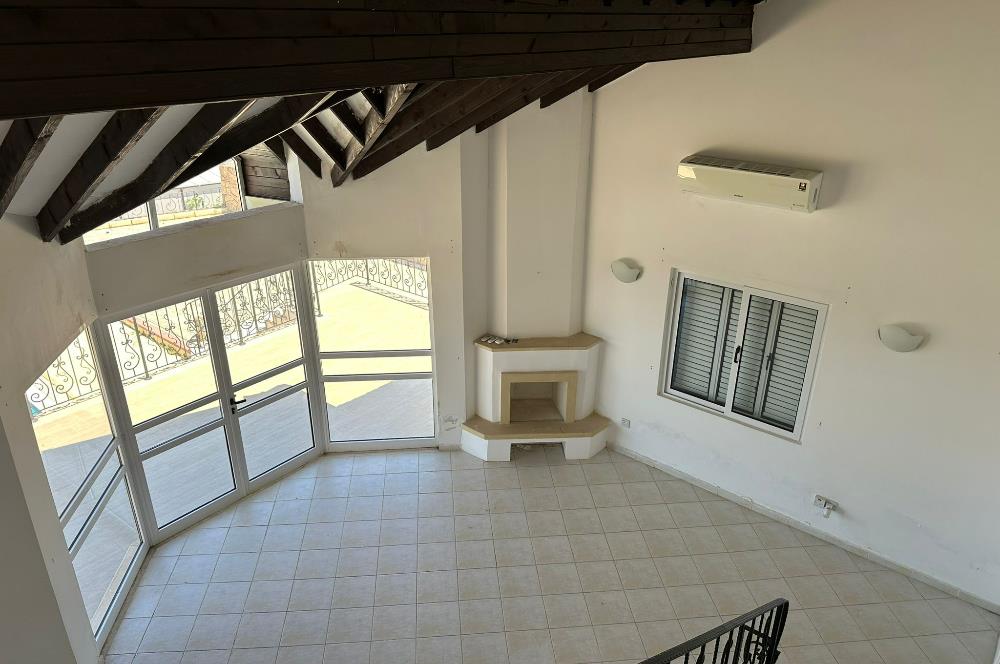 Deniz manzaralı satılık 4+1 özel havuzlu villa