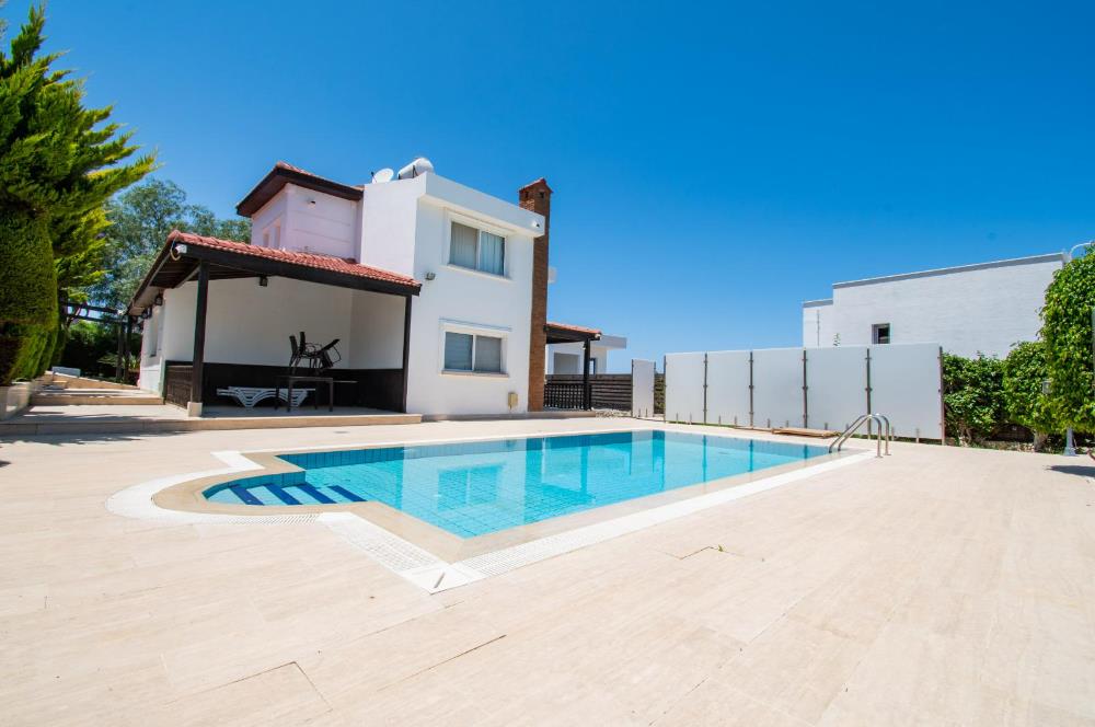 For sale villa with private pool