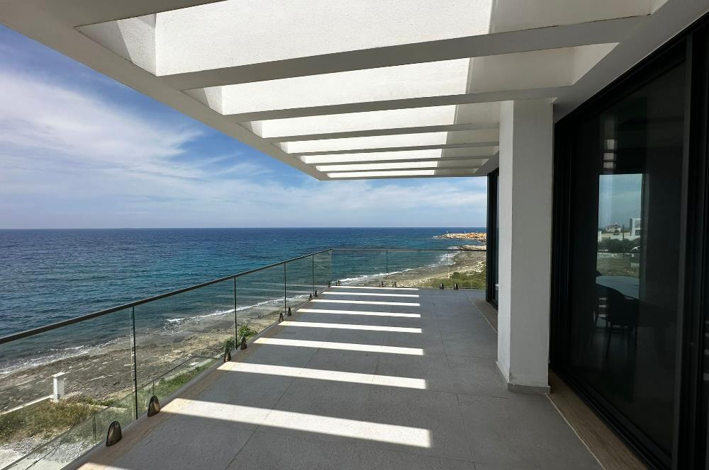 Seafront villa for rent