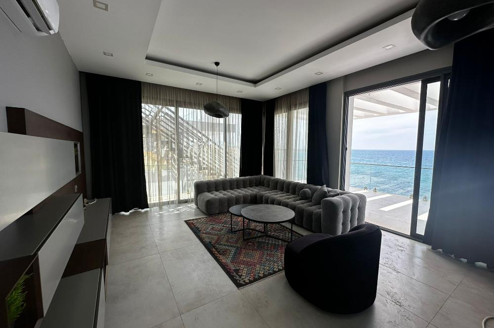 Seafront villa for rent