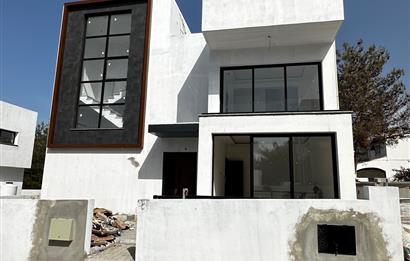 Çatalköy bölgesinde lüks satılık 4+1 villa