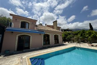 3 Bed Mediterreanean Villa For Sale 