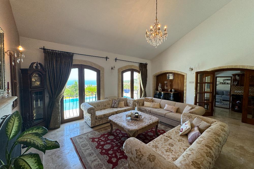 3 Bed Mediterreanean Villa For Sale 