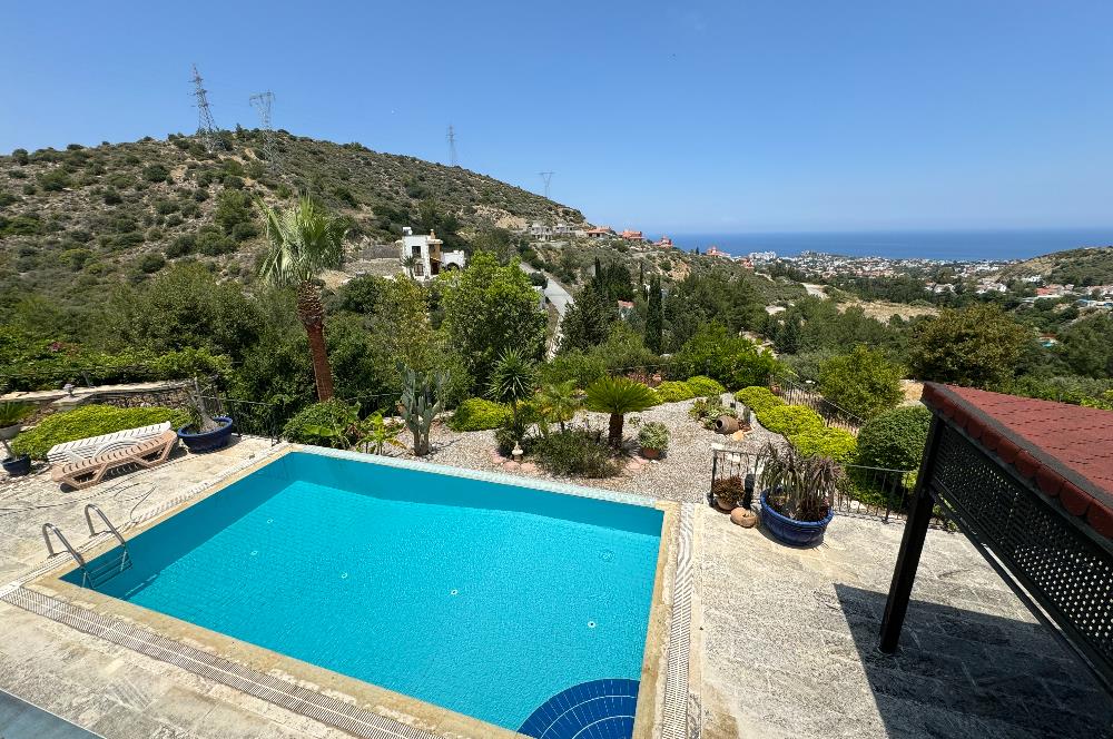 3 Bed Mediterreanean Villa For Sale 