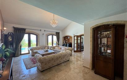 3 Bed Mediterreanean Villa For Sale 