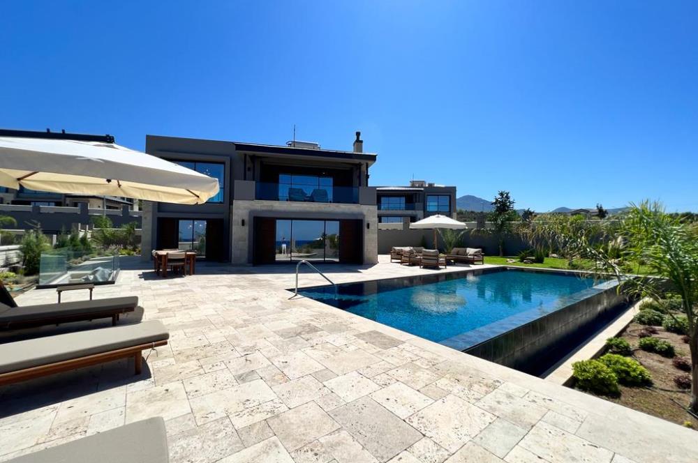 4 bedroom luxury villa for sale near the sea. Esentepe-Kyrenia