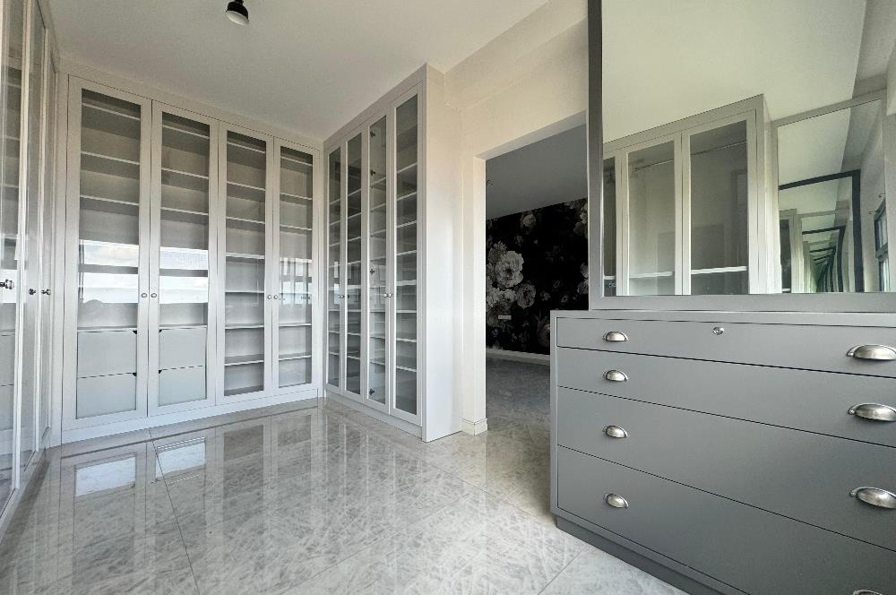 Tower Center'da Şehir ve Doğa Manzaralı Kiralık Ultra Lüks Daire