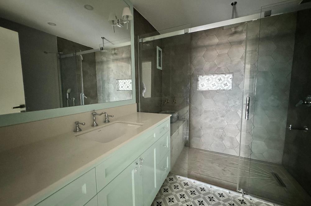 Tower Center'da Şehir ve Doğa Manzaralı Kiralık Ultra Lüks Daire