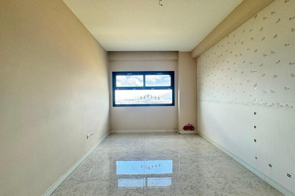 Tower Center'da Şehir ve Doğa Manzaralı Kiralık Ultra Lüks Daire