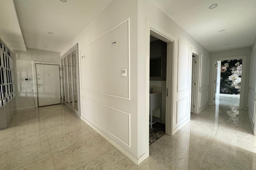 Tower Center'da Şehir ve Doğa Manzaralı Kiralık Ultra Lüks Daire