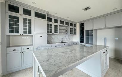 Tower Center'da Şehir ve Doğa Manzaralı Kiralık Ultra Lüks Daire