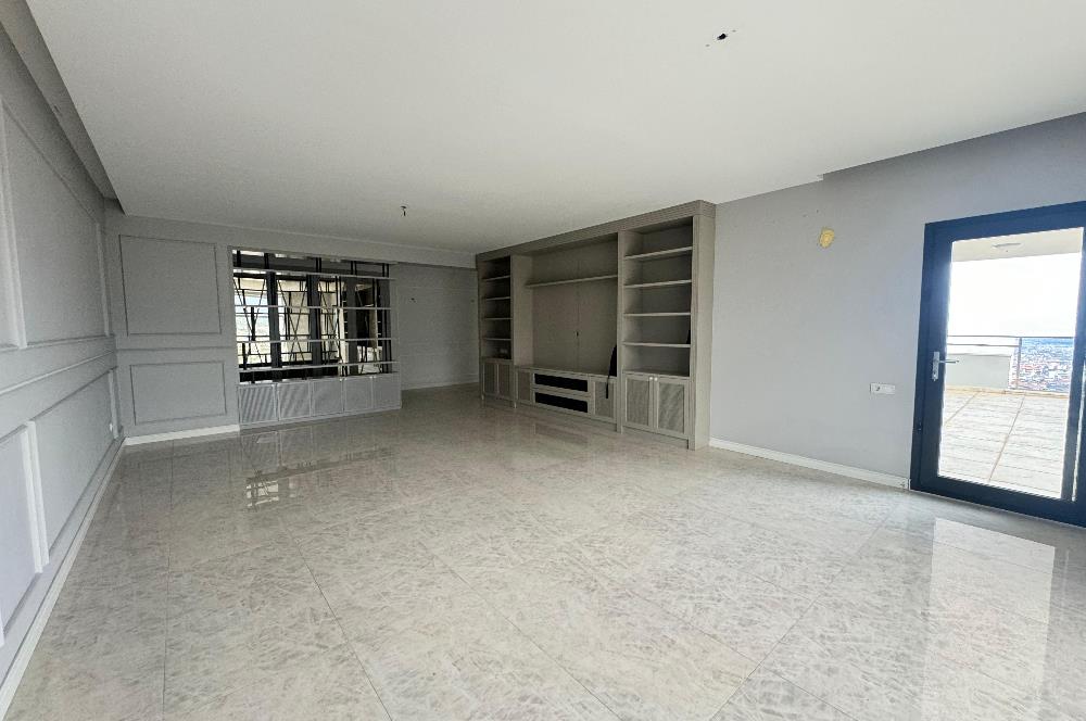 Tower Center'da Şehir ve Doğa Manzaralı Kiralık Ultra Lüks Daire