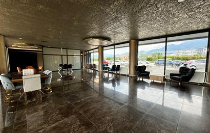 Tower Center'da Şehir ve Doğa Manzaralı Kiralık Ultra Lüks Daire