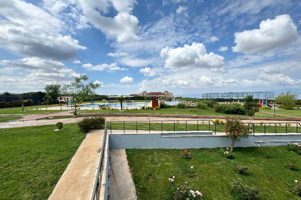 Tower Center'da Şehir ve Doğa Manzaralı Kiralık Ultra Lüks Daire