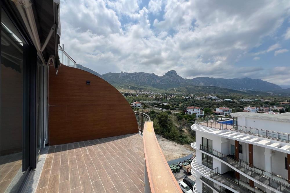 2+1 luxury penthouse for rent. Kyrenia city center