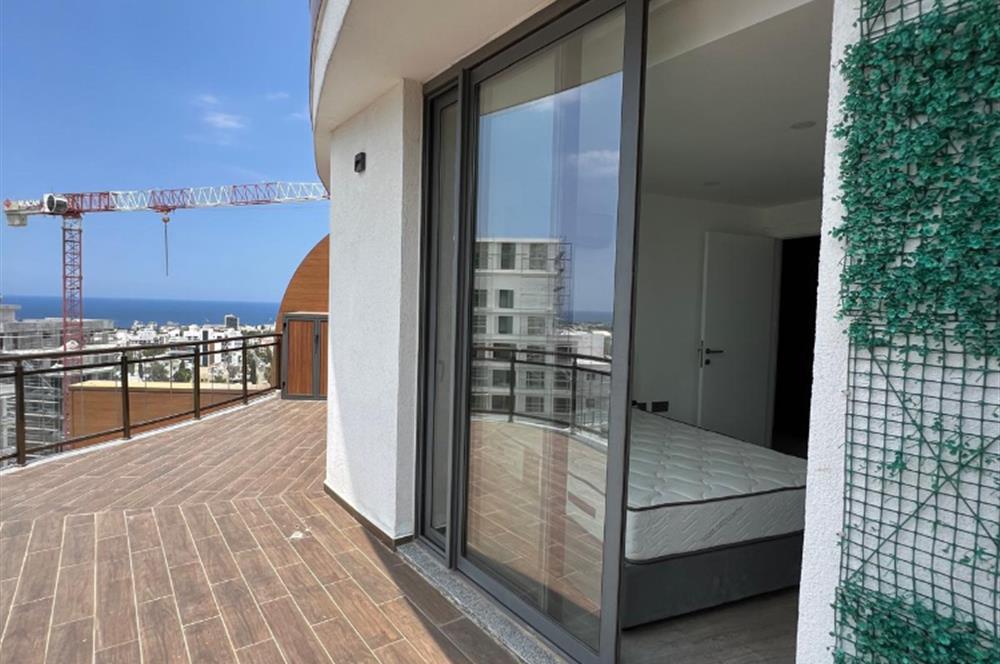 2+1 luxury penthouse for rent. Kyrenia city center