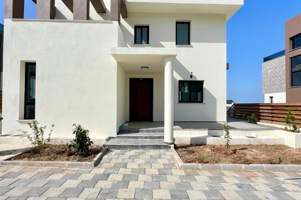 Satılık yeni lux 3+1 villa, Çatalköy, Girne