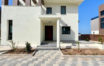 Satılık yeni lux 3+1 villa, Çatalköy, Girne