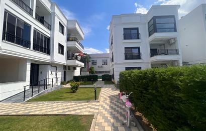 Gaziemir Ulka Beyaz Sitesi Satılık 2+1 Daire