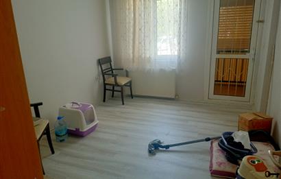 Kuşadası Ege Mahallesinde Deniz Manzaralı Havuzlu sitede 3+1 Daire