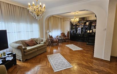 ŞİŞLİ SIRACEVİZLER CADDESİ ÜZERİNDE SATILIK 3+1 DAİRE