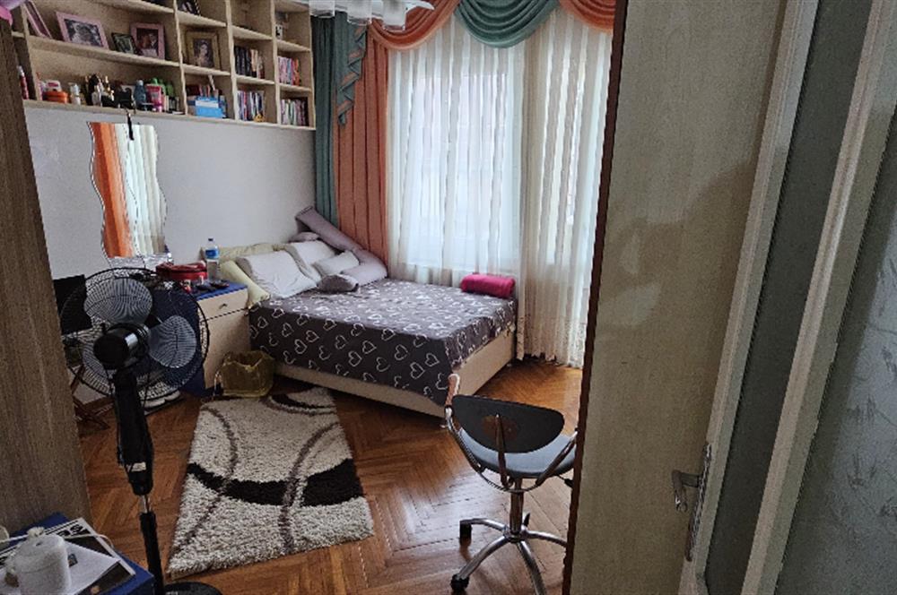 ŞİŞLİ SIRACEVİZLER CADDESİ ÜZERİNDE SATILIK 3+1 DAİRE