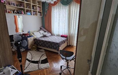 ŞİŞLİ SIRACEVİZLER CADDESİ ÜZERİNDE SATILIK 3+1 DAİRE