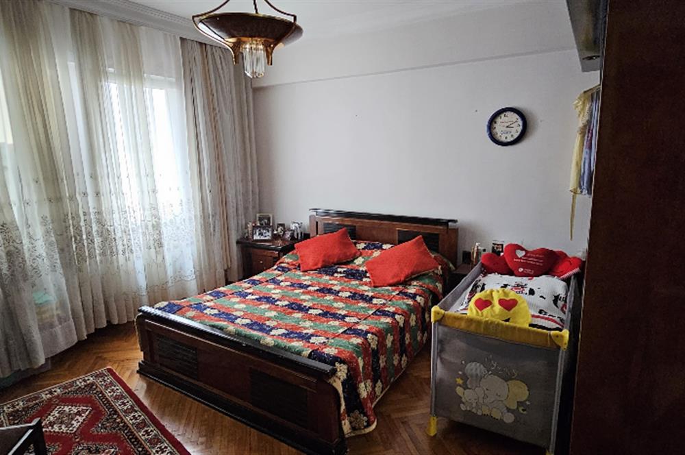 ŞİŞLİ SIRACEVİZLER CADDESİ ÜZERİNDE SATILIK 3+1 DAİRE