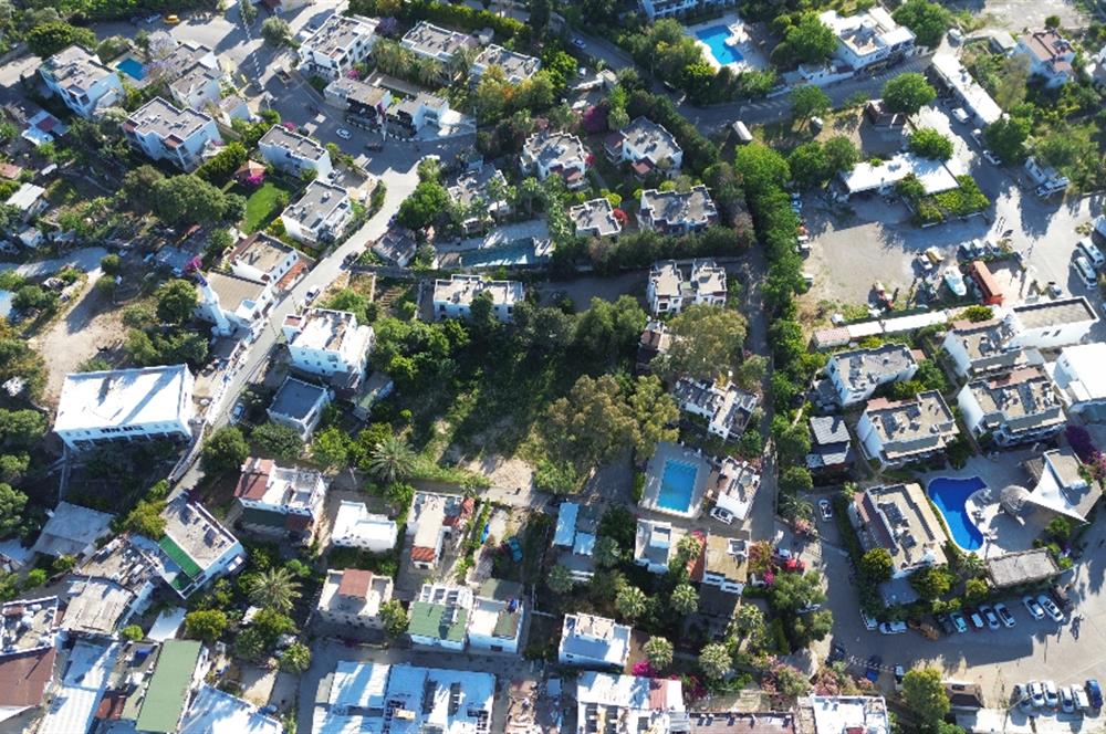 Bodrum Türkbükü Sahilde Satılık TURİZM İMARLI Arsa