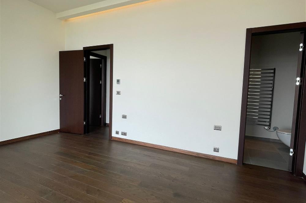 CENTURY 21 STARDAN ÇİFTÇİ TOWERDA 228 M2 DAİRE