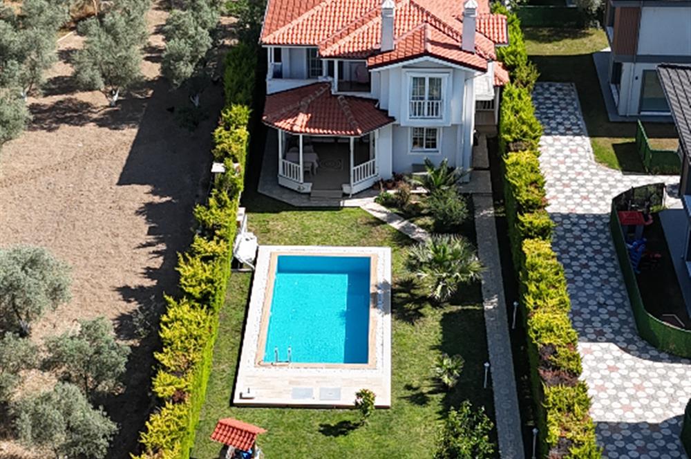 Doğa Manzaralı Muğla Ortaköy'de Havuzlu Müstakil Villa