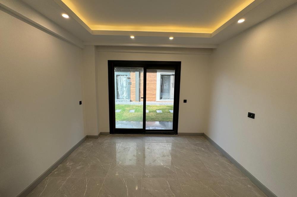 Seyrek Villakent Eges Life Sitesi'nde Satılık 5+2 Villa