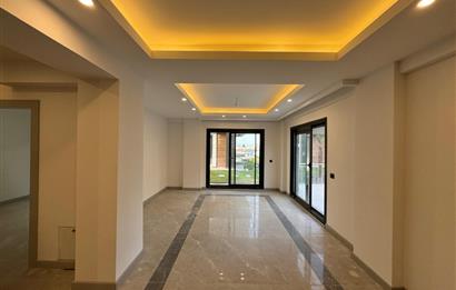 Seyrek Villakent Eges Life Sitesi'nde Satılık 5+2 Villa