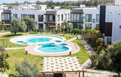 Girne, Zeytinlik'te satılık 3+1 Tripleks villa