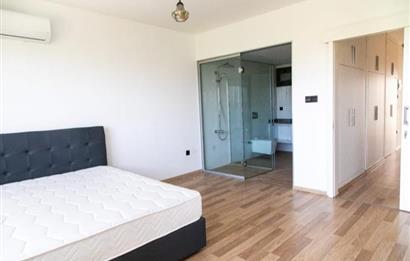 Girne, Zeytinlik'te satılık 3+1 Tripleks villa