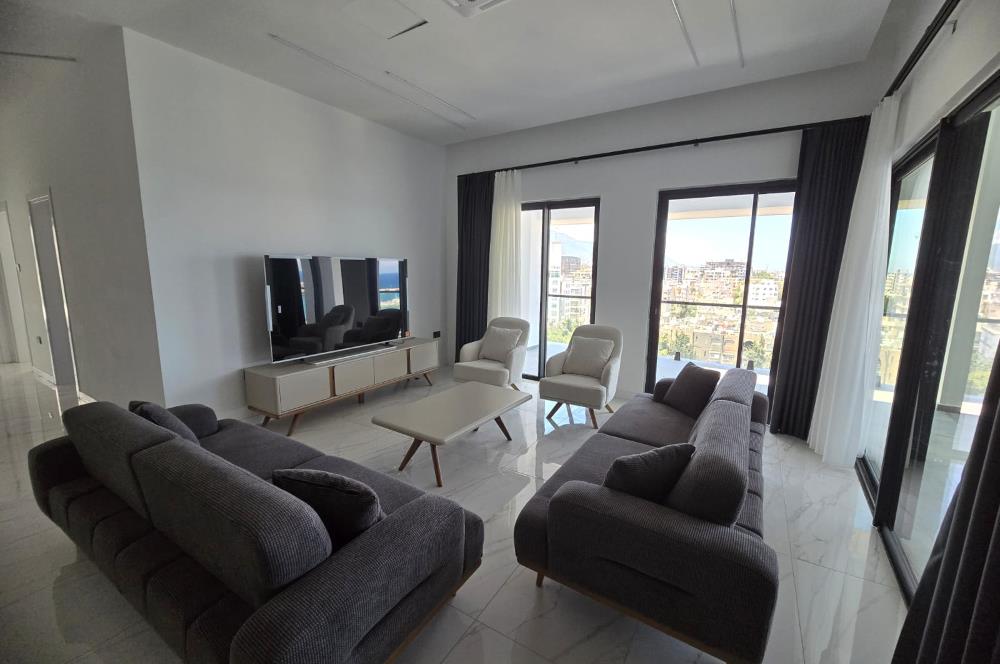 3+1 Apartment for Rent in Kyrenia's Prestigious Complex