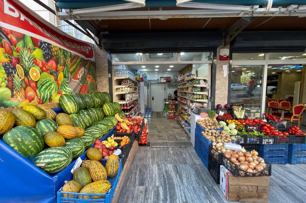 Harika Lokasiyon, İçerisi Malzeme ile Dolu Restoran ve Bakkal.