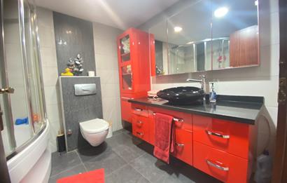 Acıbadem Tibaş park Sitesi'nde 3 + 1 satılık daire