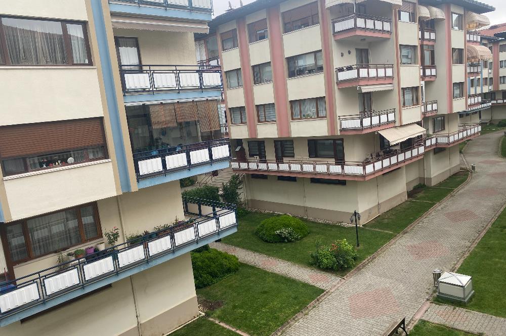 Acıbadem Tibaş park Sitesi'nde 3 + 1 satılık daire