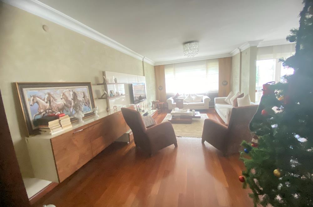 Acıbadem Tibaş park Sitesi'nde 3 + 1 satılık daire