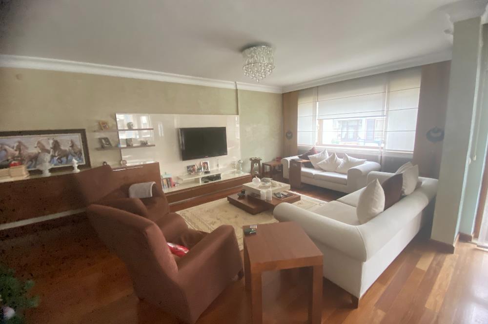 Acıbadem Tibaş park Sitesi'nde 3 + 1 satılık daire